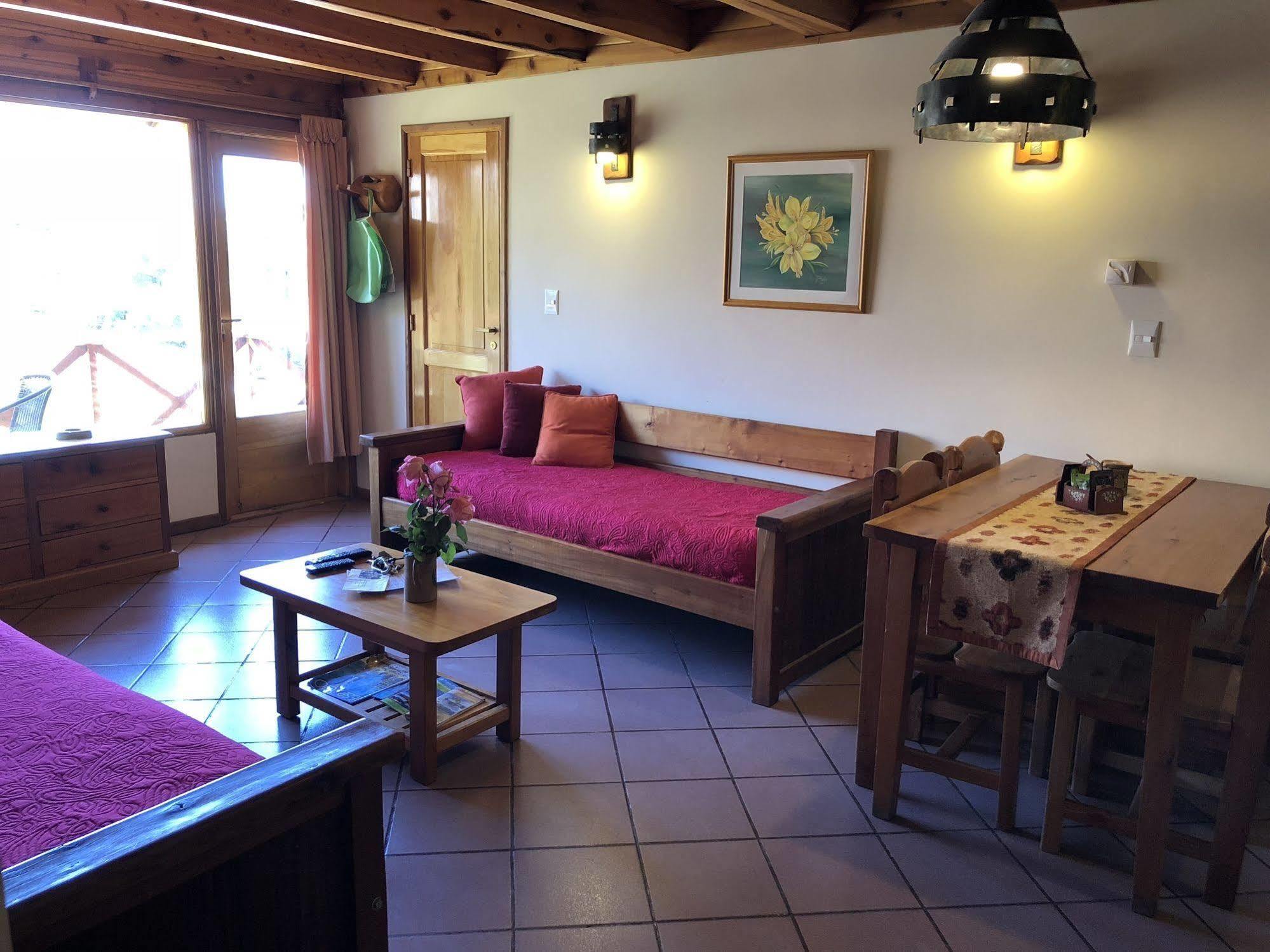 Apart Hotel Del Arroyo Сан Карлос де Барилоче Екстериор снимка